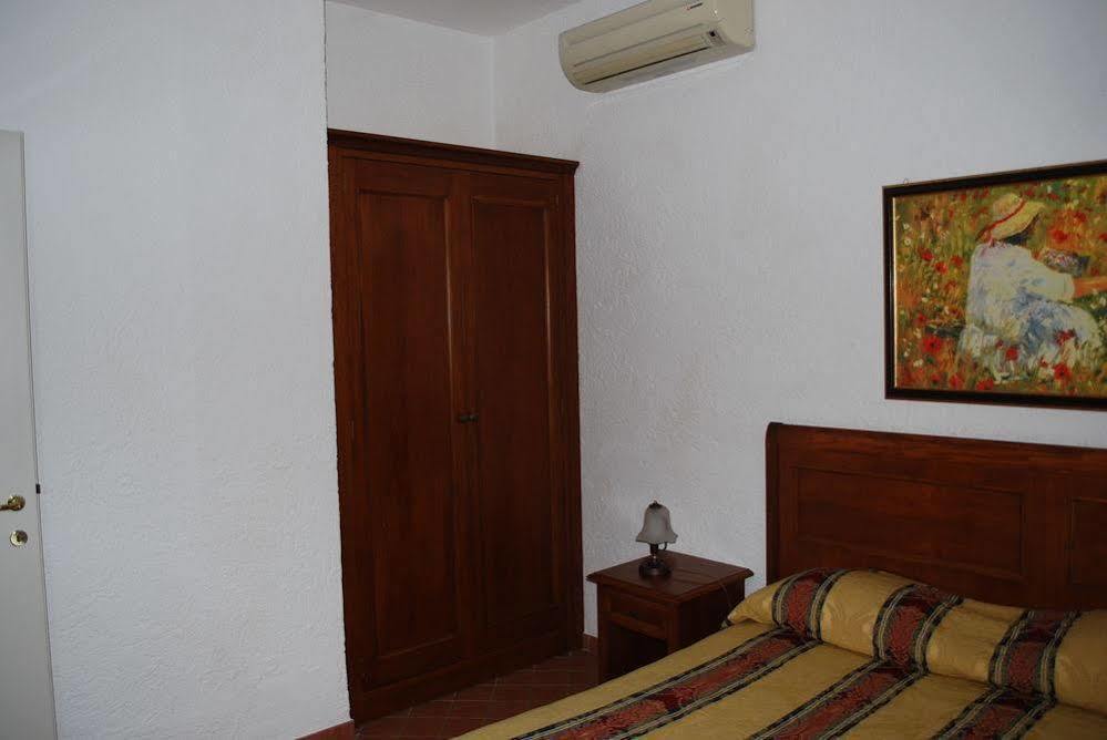 Casale Mostacciano 3* Rom